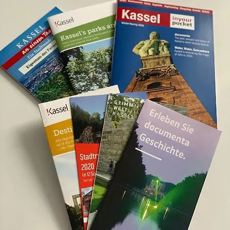 Grosse Moderne Ferienwohnung, Zentrale Ruhige Lage Apartment