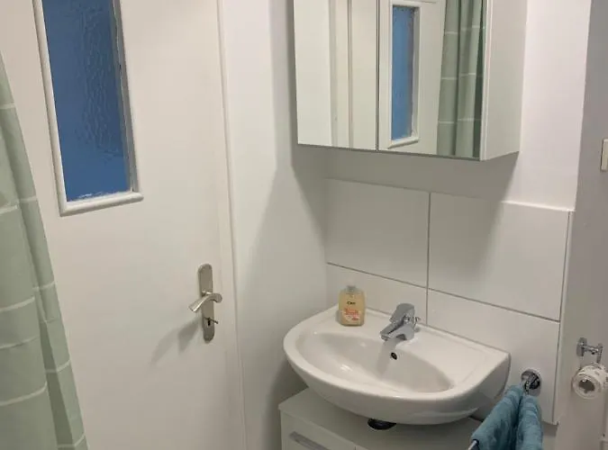 Grosse Moderne Ferienwohnung, Zentrale Ruhige Lage 公寓 卡塞尔